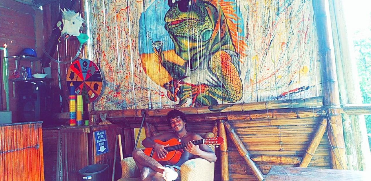 Iguana Beach House Vandrehjem Montañita Eksteriør billede